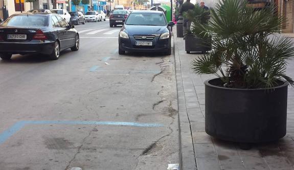 El PSOE exige actuaciones para atajar las deficiencias en calles del centro