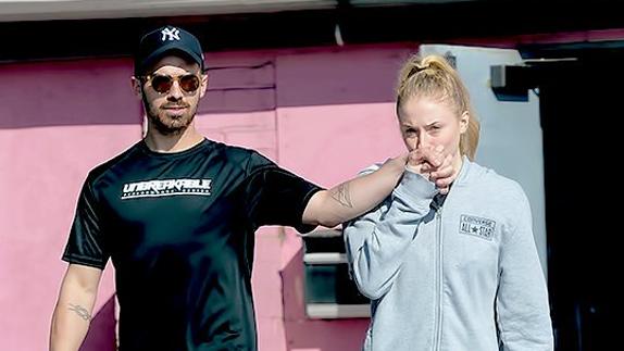 Sophie Turner y Joe Jonas, ¿irán juntos a los Globos de Oro?