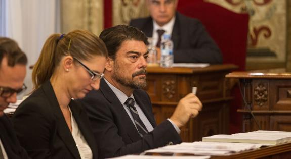 El PP critica el retraso del tripartito de Alicante con los presupuestos