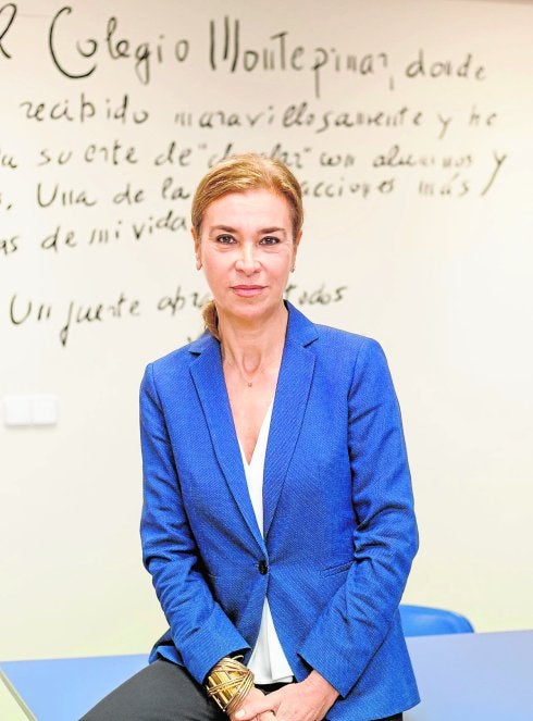 «El humor me permite contar historias atroces sin melodramas»