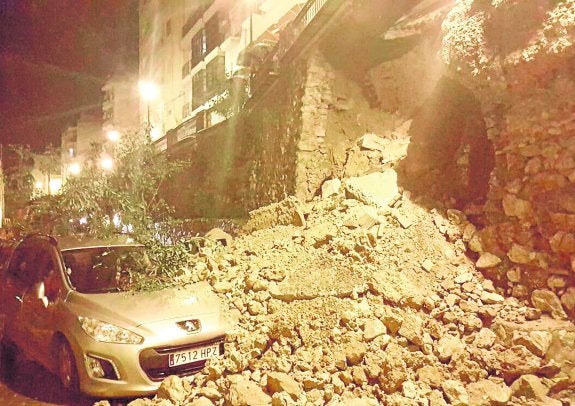 Susto en Cieza por el derrumbe de un muro
