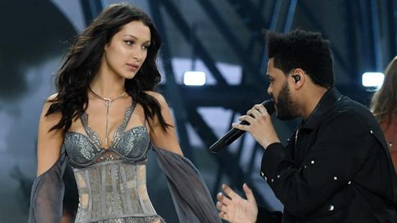 Bella Hadid y The Weeknd tienen un encuentro tras un misterioso mensaje de ella