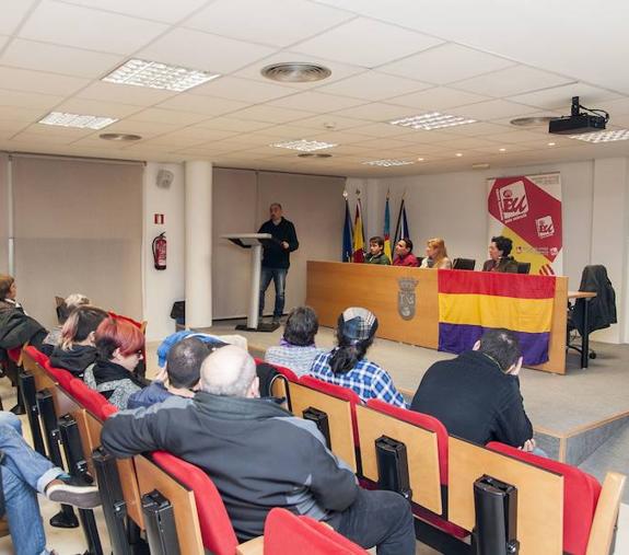 Esquerra Unida recupera su colectivo local para intentar volver al Consistorio