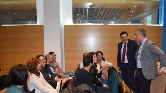 Seis lanzaderas de empleo impulsarán la búsqueda de trabajo en equipo de 120 murcianos