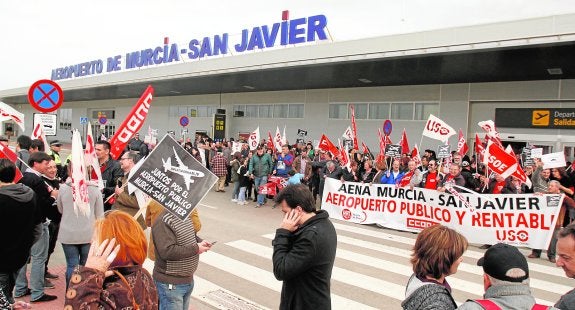 «Luchamos para que siga abierto»