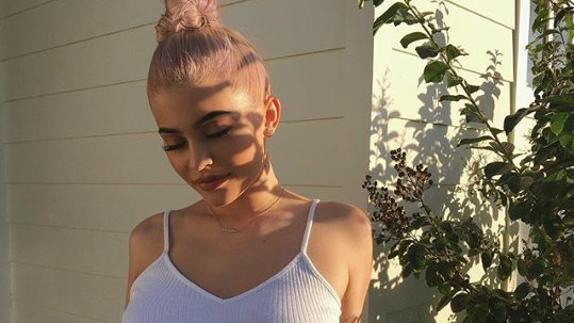 Kylie Jenner se viste de verde (esperanza) para encontrar nuevo novio