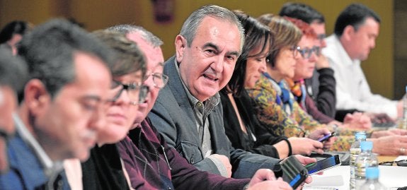 El PSOE se 'enreda' en la estrategia para presentar la moción de censura