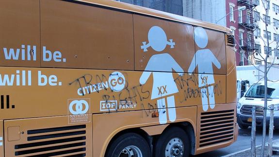 Atacan el autobús de Hazte Oír en Nueva York