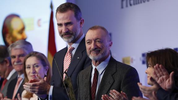 Los murcianos lo tienen claro: Para ir de cañas, Arturo Pérez-Reverte