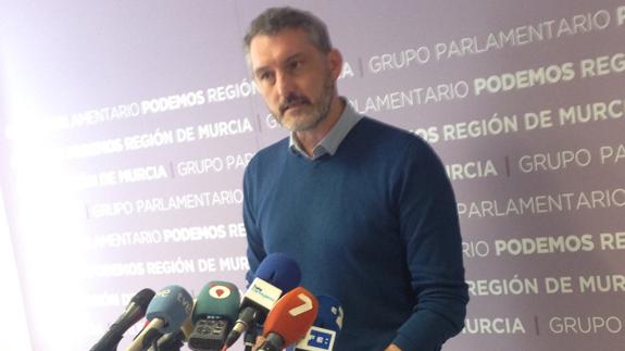 Urralburu critica que la solución de C's sea «pasarle el marrón a la ciudadanía»