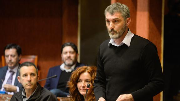 Podemos dice que C's debe elegir entre un Gobierno del cambio o ser la «mascota» del PP