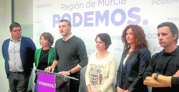 Óscar Urralburu llama a López Miras «marioneta» de Sánchez