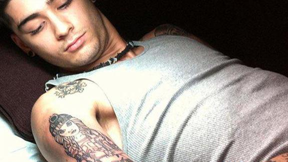 Zayn Malik tiene a todo el mundo intrigado con su nuevo tatuaje
