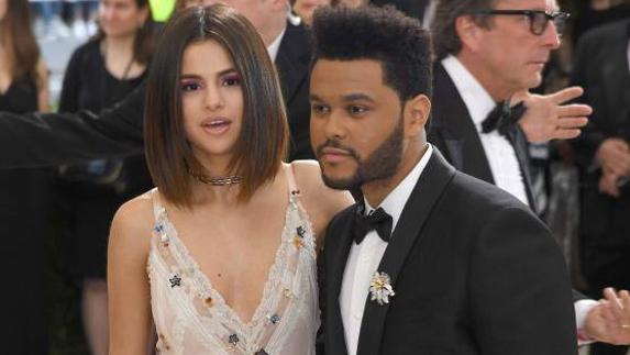 Selena Gomez y The Weeknd se compran una mansión para vivir juntos